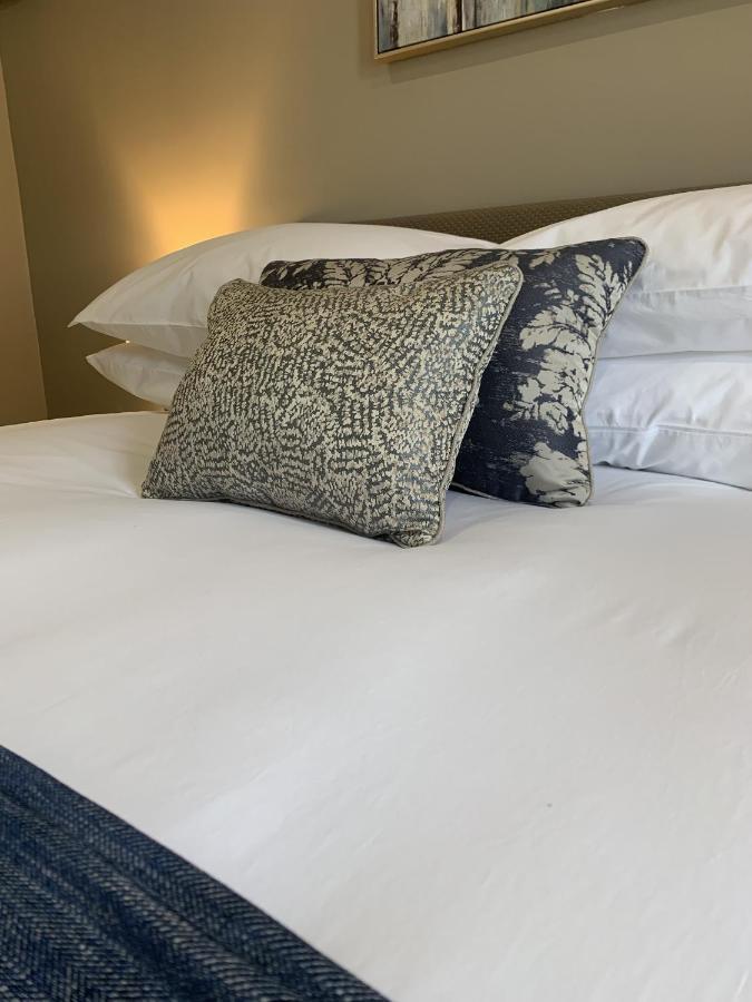 The Cedar Country Hotel Bellway Esterno foto